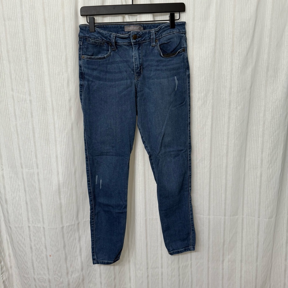 JUST USA Rhea Medium wash mid rise skinny jeans with light distressing